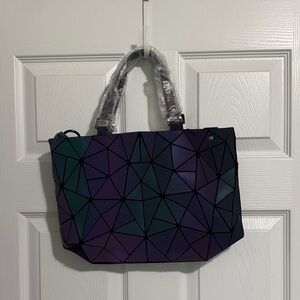 NWT Geometric/reflective Purple Tote Bag